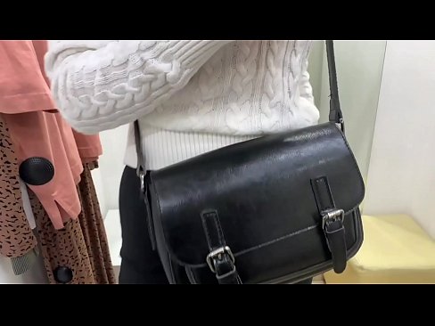 ❤️ Melancap awam perempuan jalang FeralBerry dengan dildo di dalam bilik pemasangan ❤️❌ Lucah pada ms.pornogroupp.ru ❌️❤